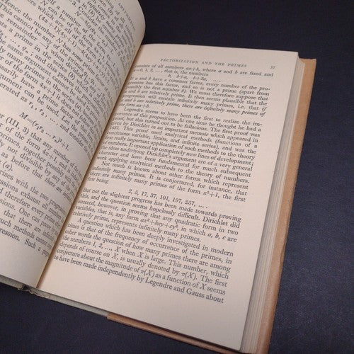 The Higher Arithmetic by H. Davenport -Hardcover -1952 -1st Publishing vg