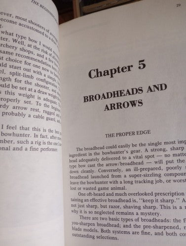 The Beginning Bowhunter - Paperback By Kinton, Tony 2nd print