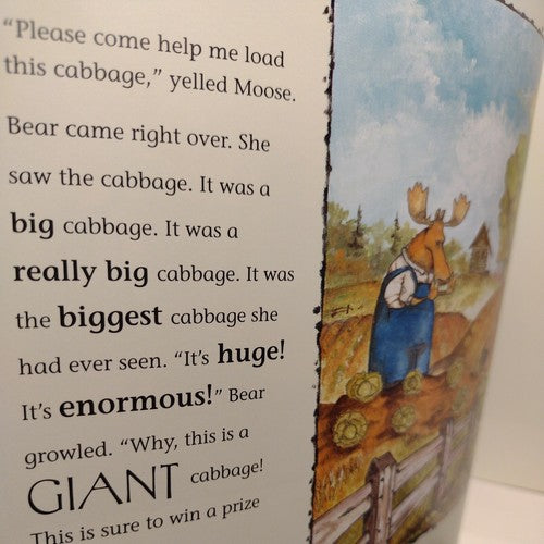 Paws IV Ser.: The Giant Cabbage : An Alaska Folktale by Cherie Stihler (2003, T…