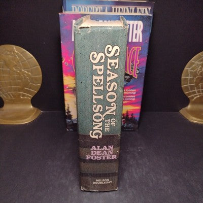 Science Fiction Hardcover Bundle - 4 Books - C. Cherryh, A. Foster, R. Heinlein