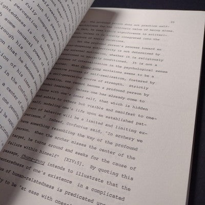 Centrality and Commonality: An Essay on Chung-yung, Tu Wei-ming -Signed by Auth