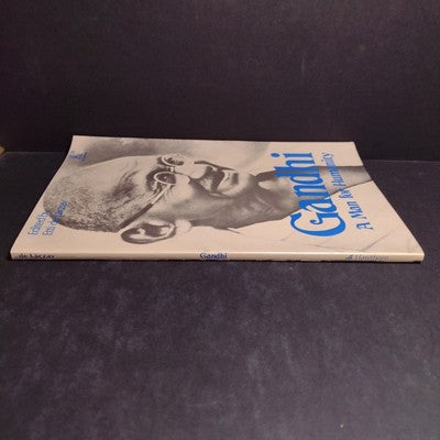 Gandhi: A Man for Humanity by Etti De Laczay -1972 1st Print Paperback