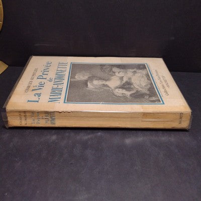 La Vie Privee de Marie-Antoinette par Charles Kunstler - 1938 French Paperback