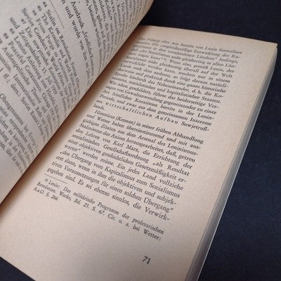 Koexistenz und Entspannung, Ludwig Freund - 1966 German Paperback - Ex Libris