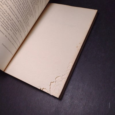 Curiosities of Literature by Isaac D'Israeli -1964 Paperback -Literary Criticism