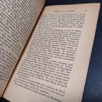 La Vie Privee de Marie-Antoinette par Charles Kunstler - 1938 French Paperback