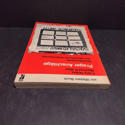 Prager Anschlage: Bilddokumente des Gewaltlosen Widerstandes -1967 Paperback