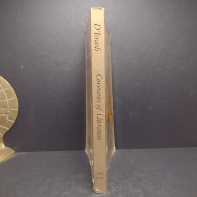 Curiosities of Literature by Isaac D'Israeli -1964 Paperback -Literary Criticism