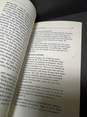 Jose Arguelles SURFERS OF THE ZUVUYA Tales of Interdimensional Travel 1st Editio