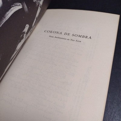 Corona De Sombra Por Rodolfo Usigli - 1961 Spanish Paperback