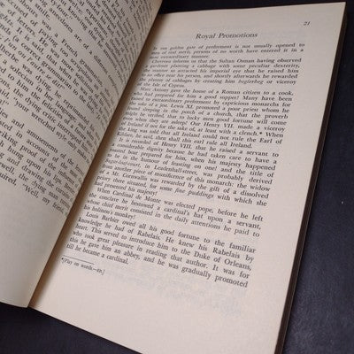 Curiosities of Literature by Isaac D'Israeli -1964 Paperback -Literary Criticism