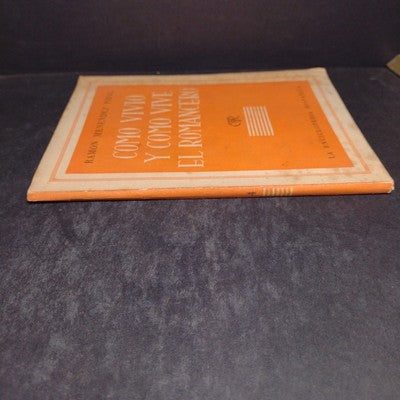 Como Vivio Y Como Vive El Romancero, Ramon Menendez Pidal -1947 Paperback