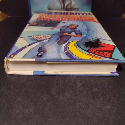 Science Fiction Hardcover Bundle - 4 Books - C. Cherryh, A. Foster, R. Heinlein