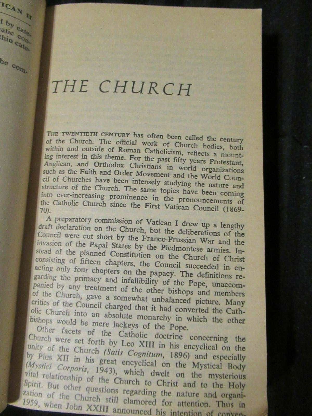 THE DOCUMENTS OF VATICAN II, Walter M. Abbott (1966) vintage paperback