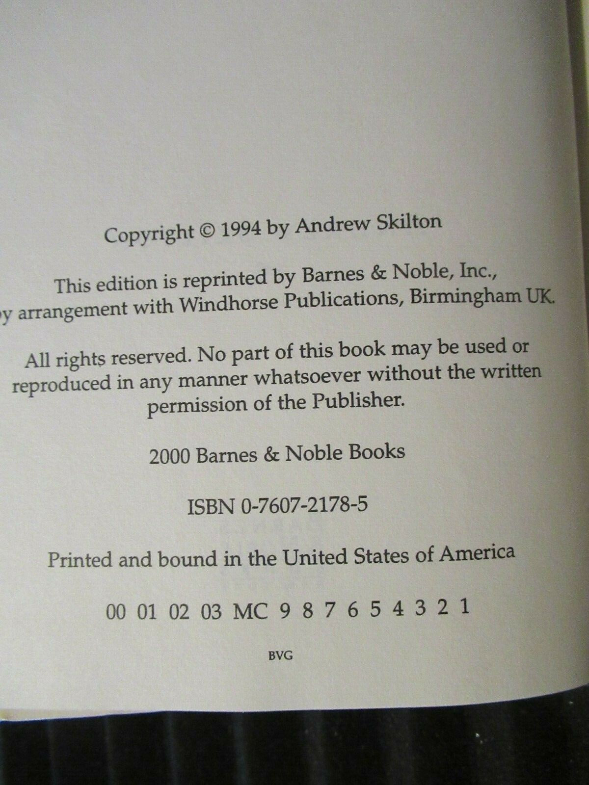 A CONCISE HISTORY OF BUDDHISM by Andrew Skilton -1994 Hardcover -Religious Hist.