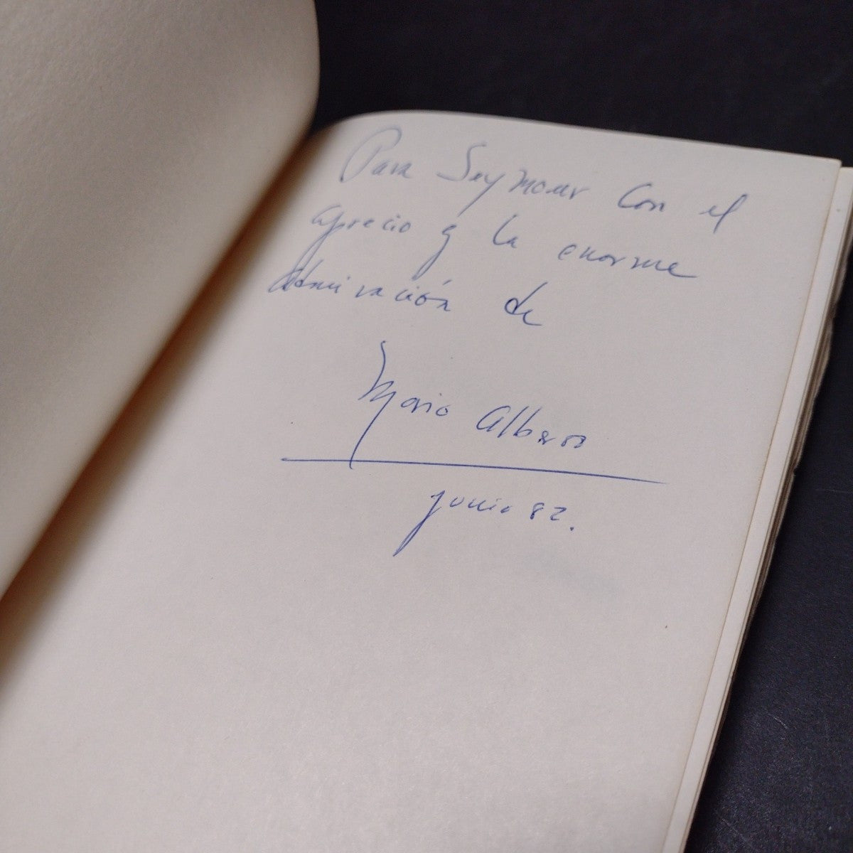 Hogar Dulce Hogar, Mario Alberto Carrera -Signed Paperback 1982