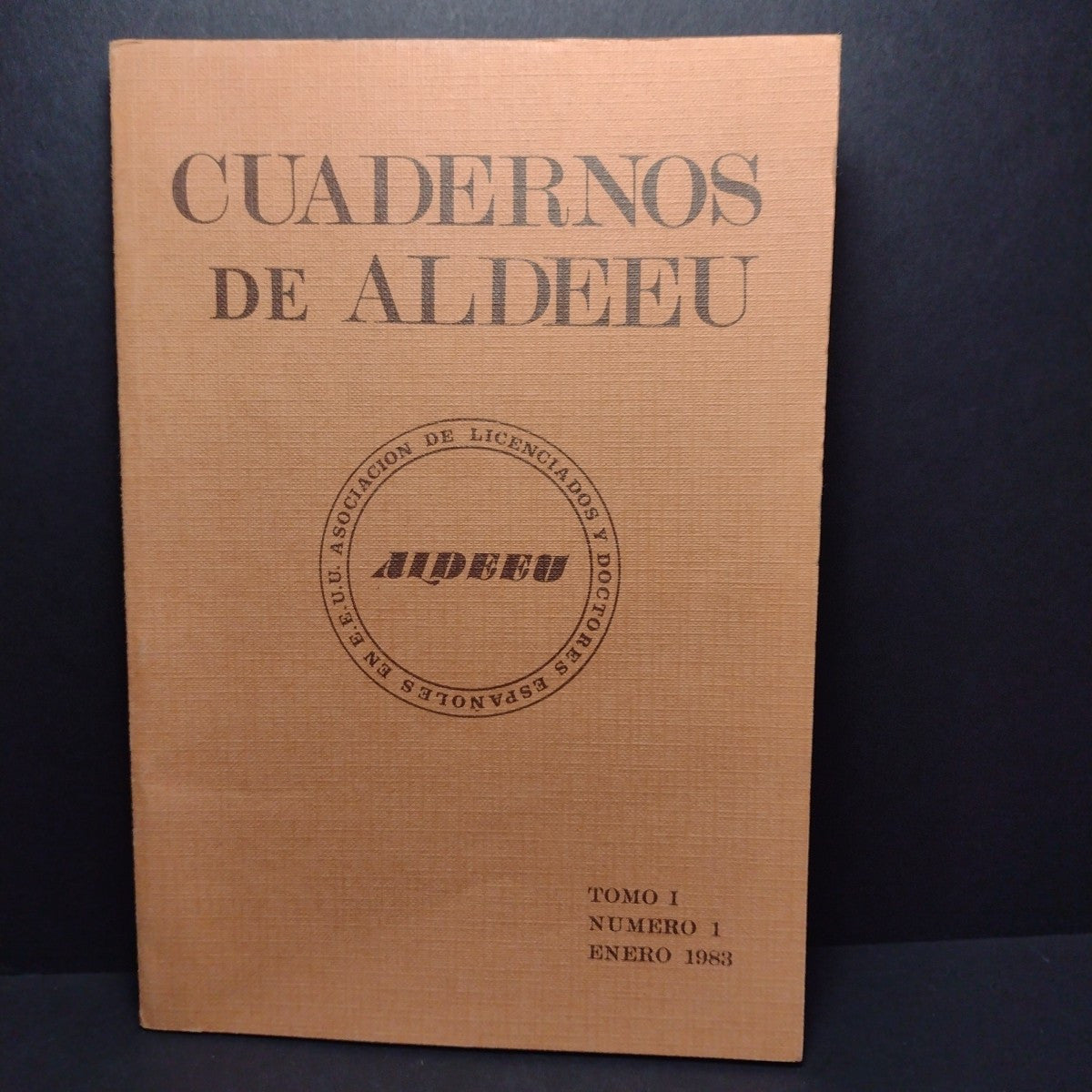 Cuadernos De Aldeeu Tomo 1, Numero 1, Enero 1983 -English/Spanish Paperback