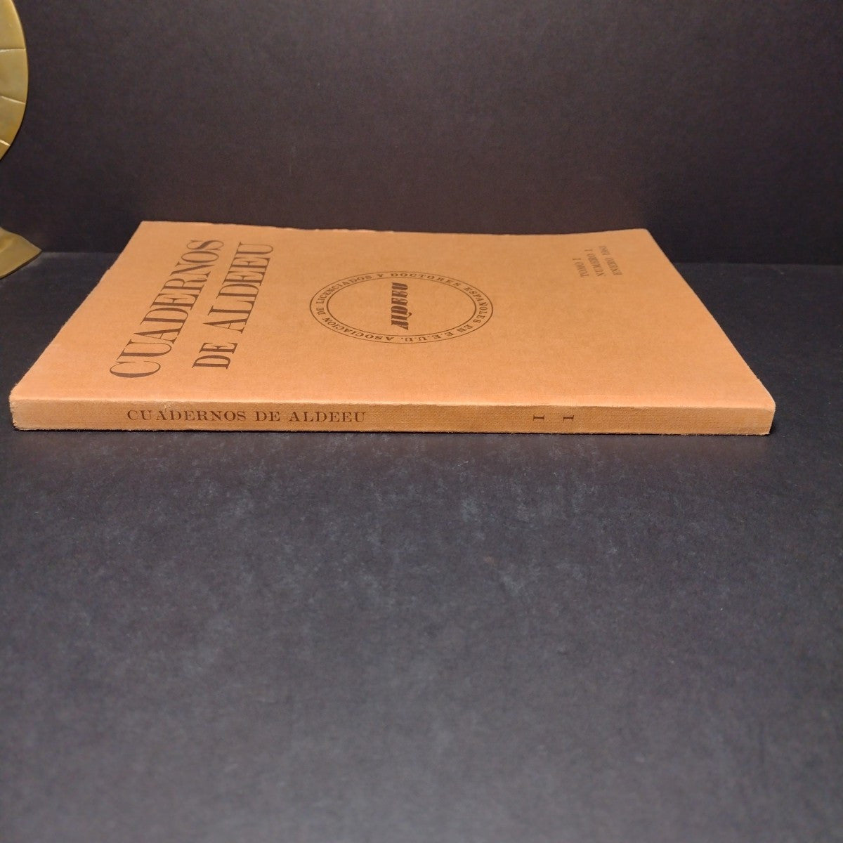 Cuadernos De Aldeeu Tomo 1, Numero 1, Enero 1983 -English/Spanish Paperback